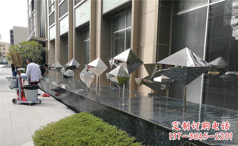 不锈钢抽象鱼酒店门口景观雕塑