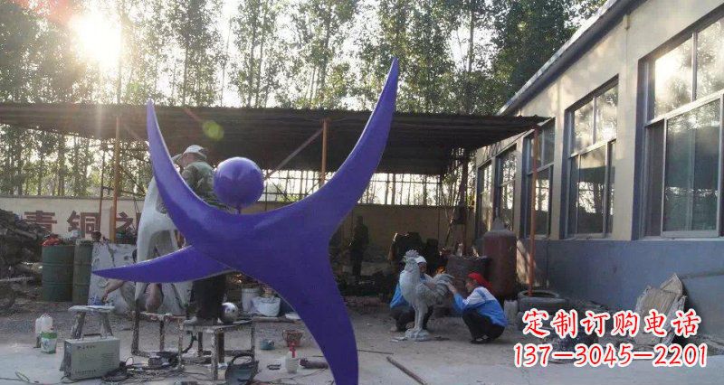 不锈钢抽象运动人物公园景观雕塑