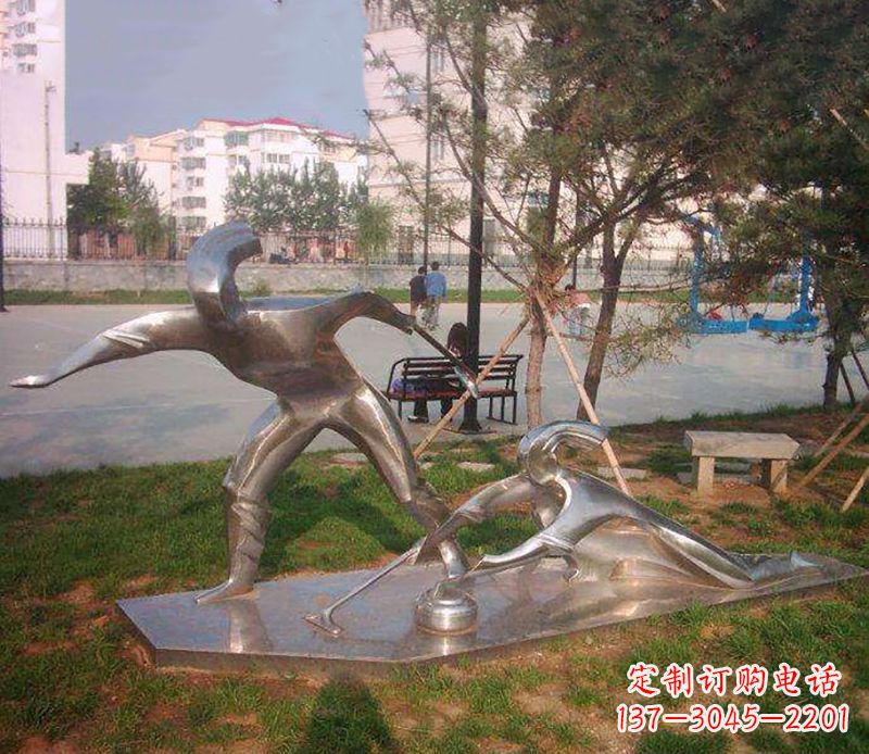 不锈钢创意冰壶比赛雕塑