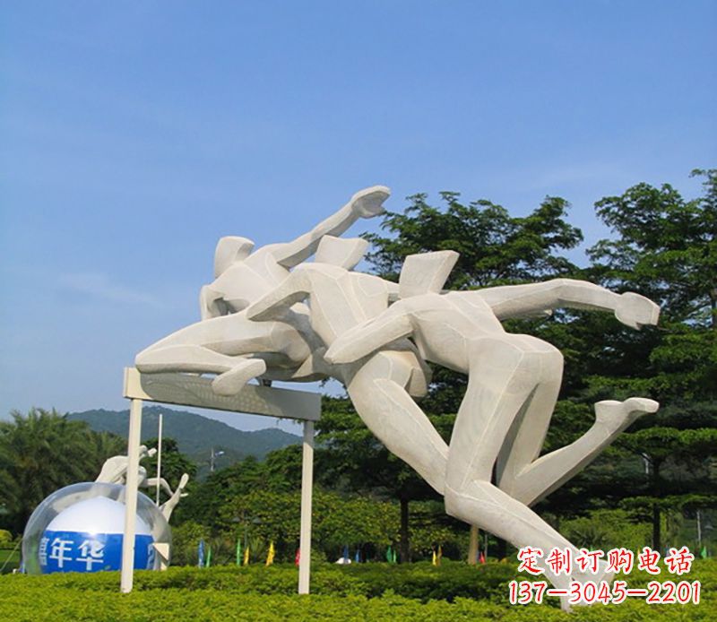 不锈钢创意跨栏雕塑
