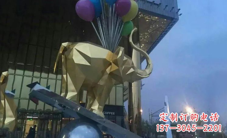 不锈钢大象踩高跷城市景观雕塑
