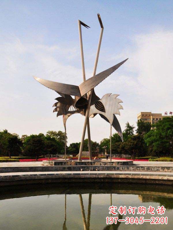 不锈钢大型广场抽象仙鹤雕塑