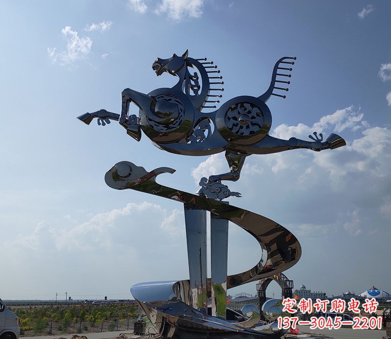 不锈钢大型马踏飞燕景观雕塑