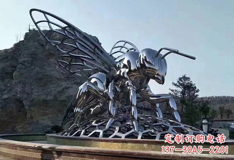 不锈钢大型蜜蜂雕塑