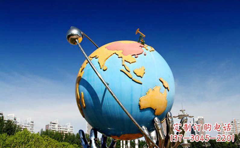 不锈钢地球仪雕塑精致的艺术之作 不锈钢地球仪雕塑精致的艺术之作