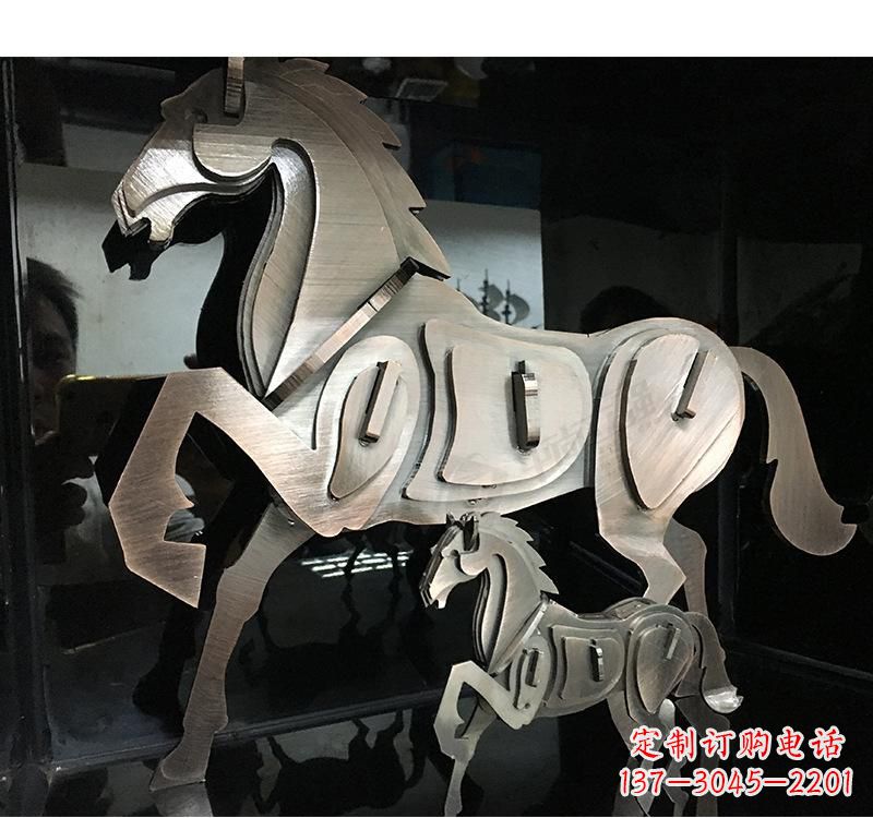 不锈钢动物马雕塑