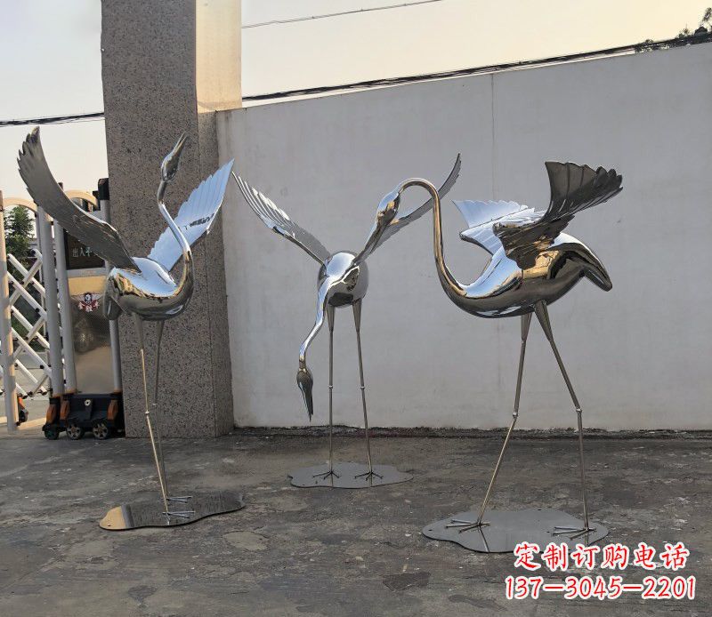 不锈钢锻造的丹顶鹤雕塑 不锈钢锻造的丹顶鹤雕塑