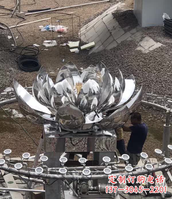 不锈钢锻造荷花景观雕塑112