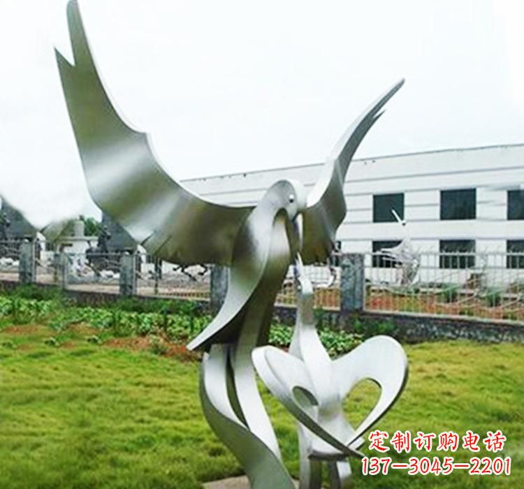 不锈钢飞鸽雕塑