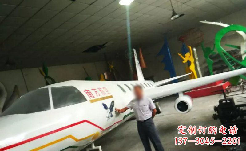 不锈钢飞机雕塑 (2)