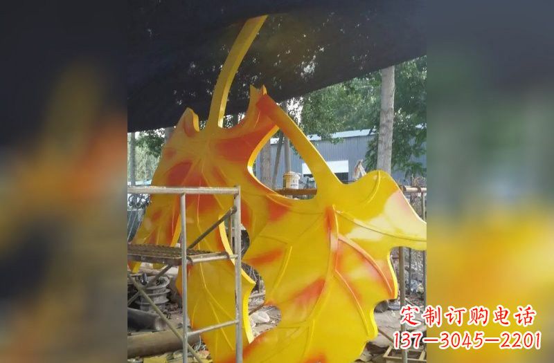 不锈钢枫叶雕塑222