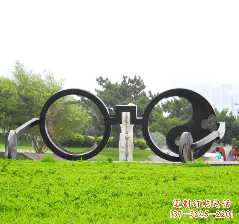 不锈钢公园抽象眼镜雕塑