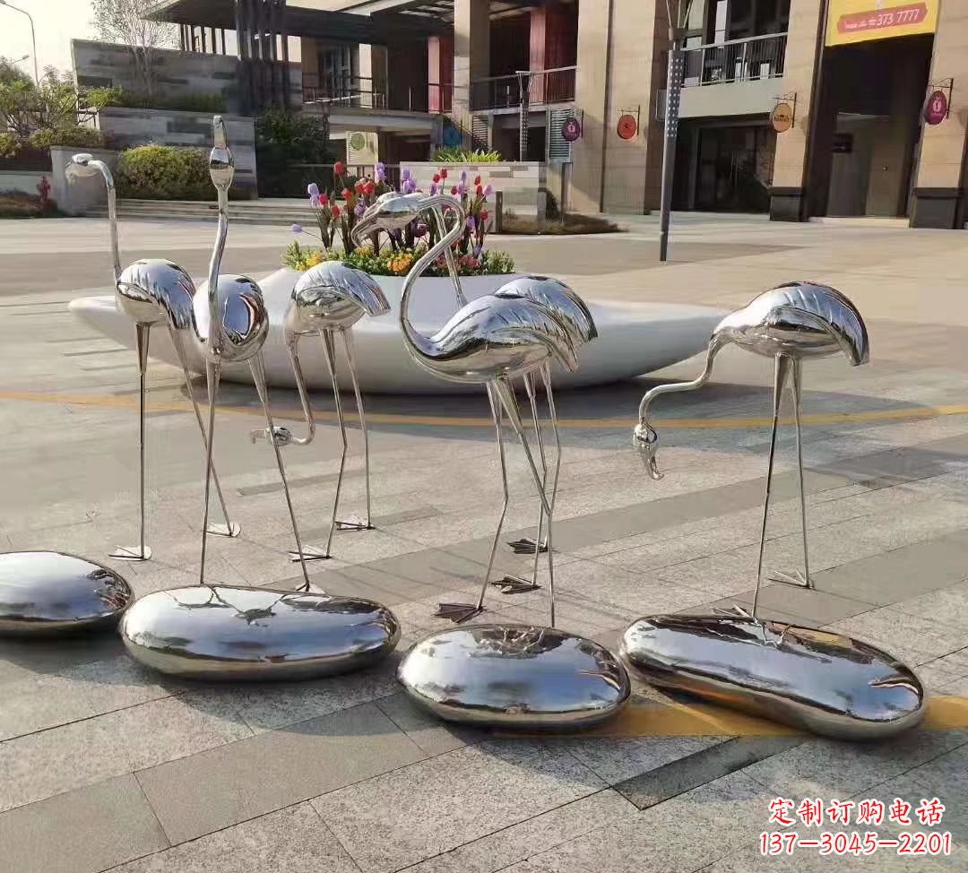 火烈鸟雕塑 - 不锈钢/公园/镜面/鹅卵石/火烈鸟 火烈鸟雕塑 - 不锈钢/公园/镜面/鹅卵石/火烈鸟