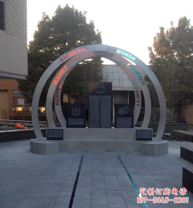不锈钢拱环景观雕塑