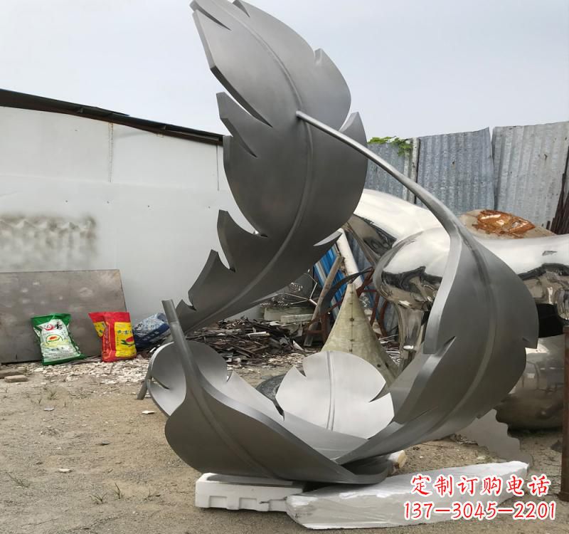 不锈钢广场羽毛雕塑
