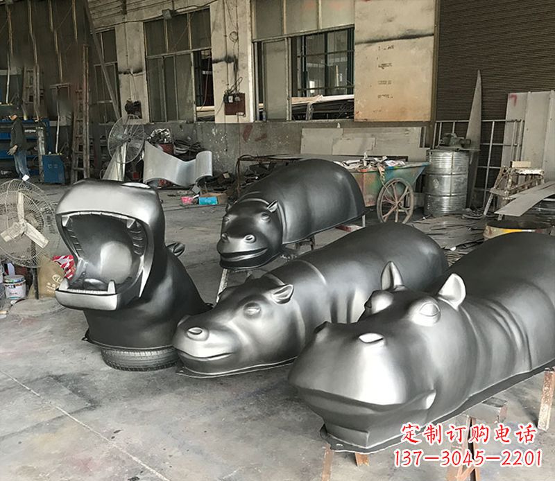不锈钢河马雕塑2