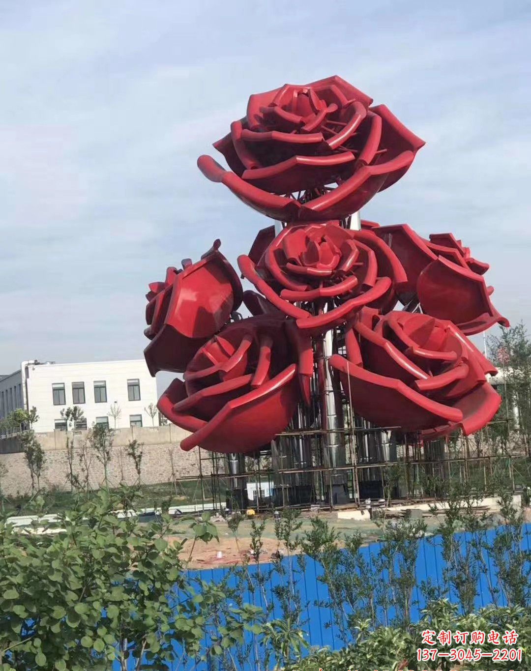 不锈钢玫瑰雕塑象征爱与美 不锈钢玫瑰雕塑象征爱与美