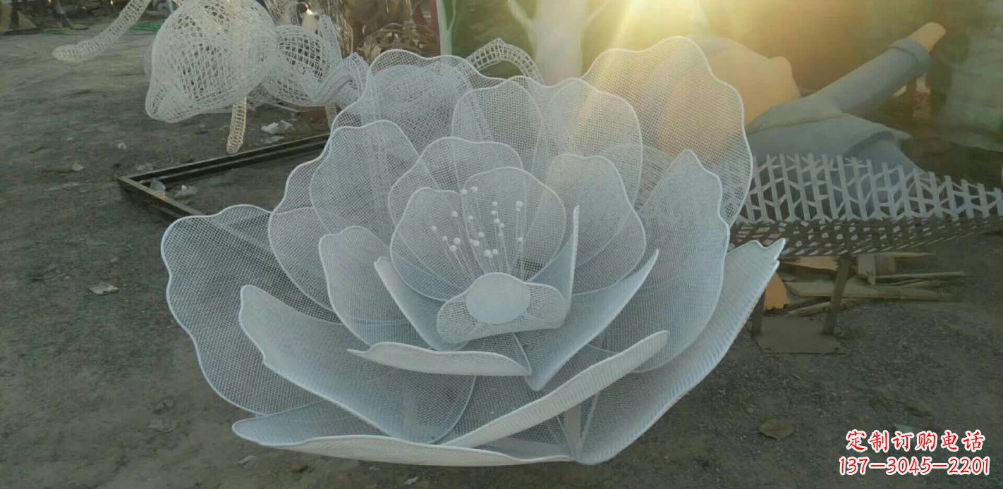 不锈钢花朵雕塑