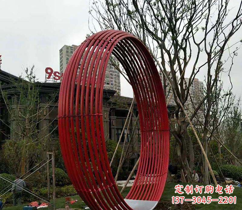 不锈钢花环雕塑