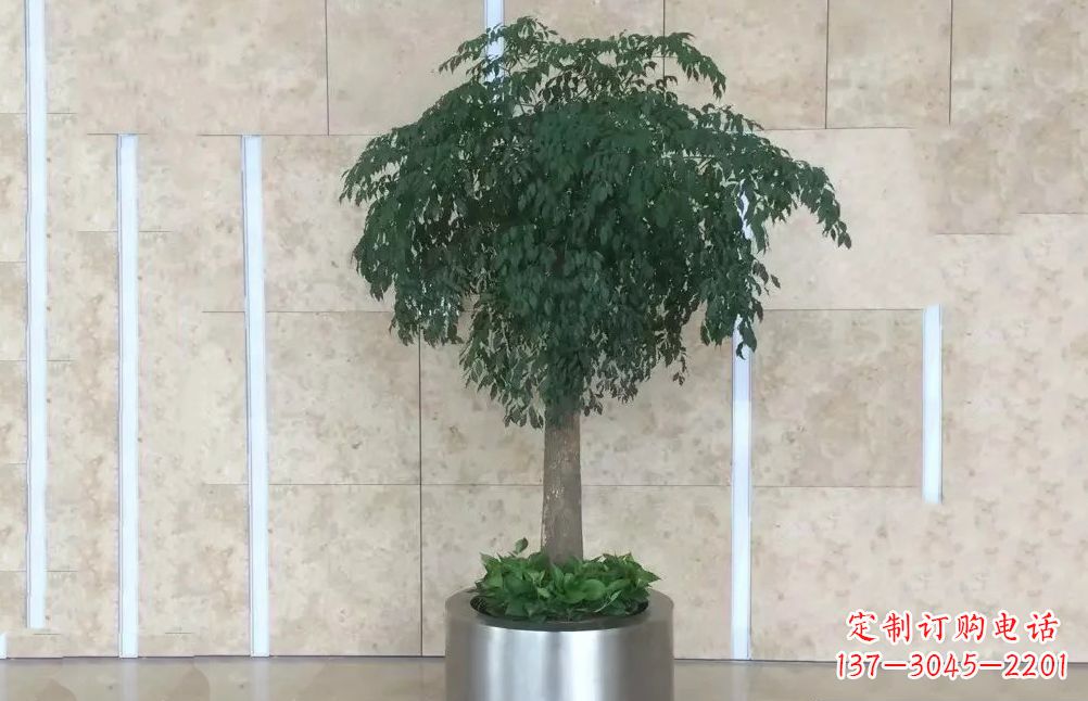 不锈钢花瓶雕塑2
