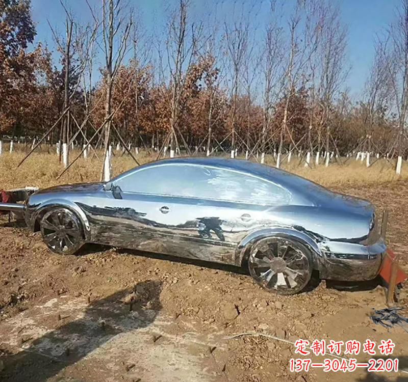 不锈钢景观车模雕塑