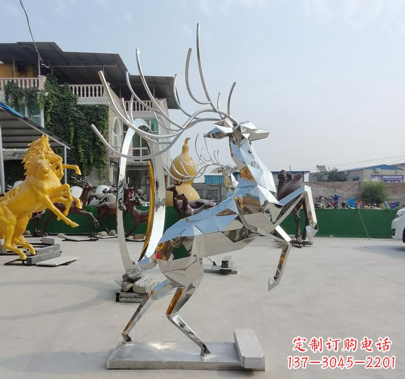 不锈钢镜面动物鹿雕塑