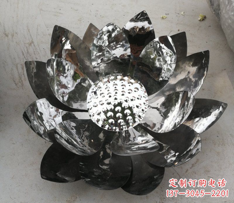 不锈钢镜面荷花公园景观雕塑
