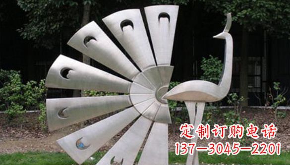 不锈钢孔雀雕塑—景观中的瑰宝 不锈钢孔雀雕塑—景观中的瑰宝