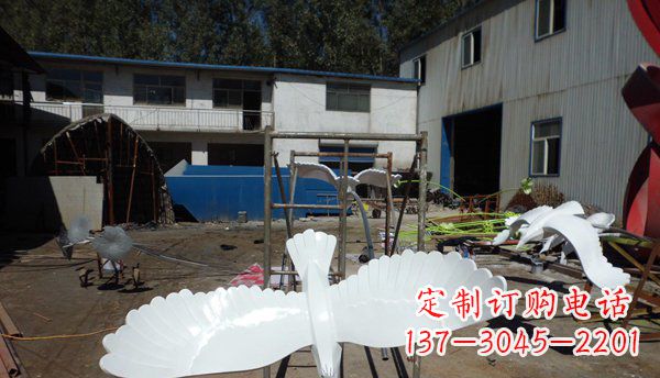 老鹰雕塑 - 不锈钢/老鹰 老鹰雕塑 - 不锈钢/老鹰