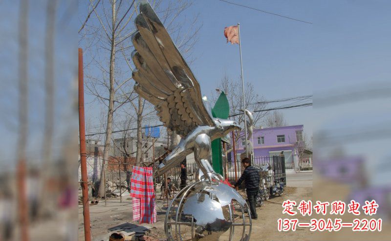老鹰雕塑 - 不锈钢/老鹰 老鹰雕塑 - 不锈钢/老鹰