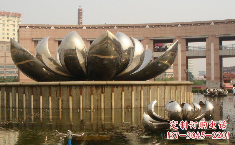 不锈钢莲花雕塑 (3)