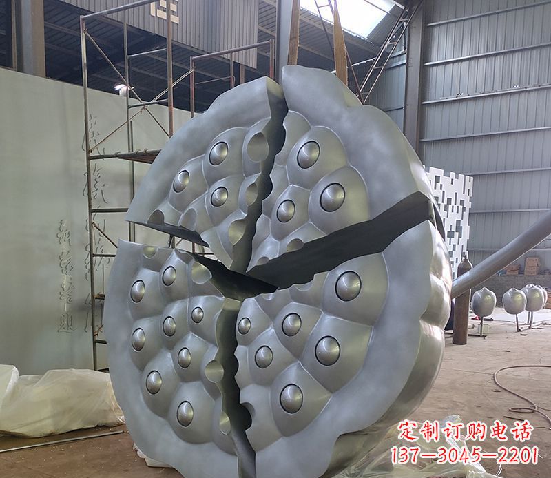 不锈钢莲蓬景观雕塑