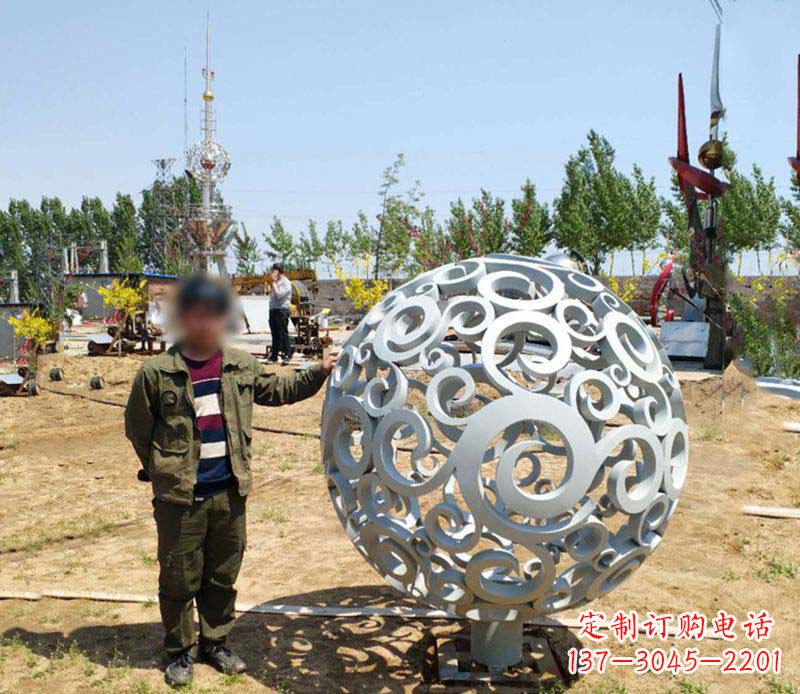 不锈钢镂空球公园景观摆件