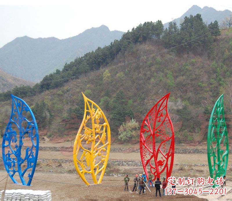 不锈钢镂空树叶景观雕塑1