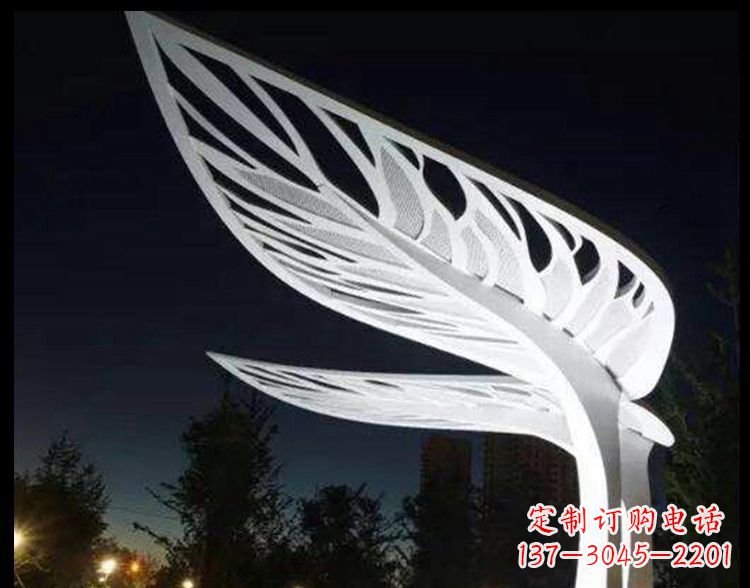 不锈钢镂空树叶小区景观雕塑