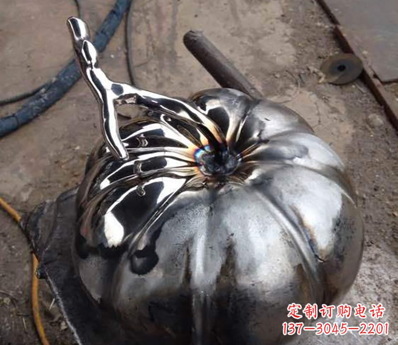 不锈钢南瓜雕塑