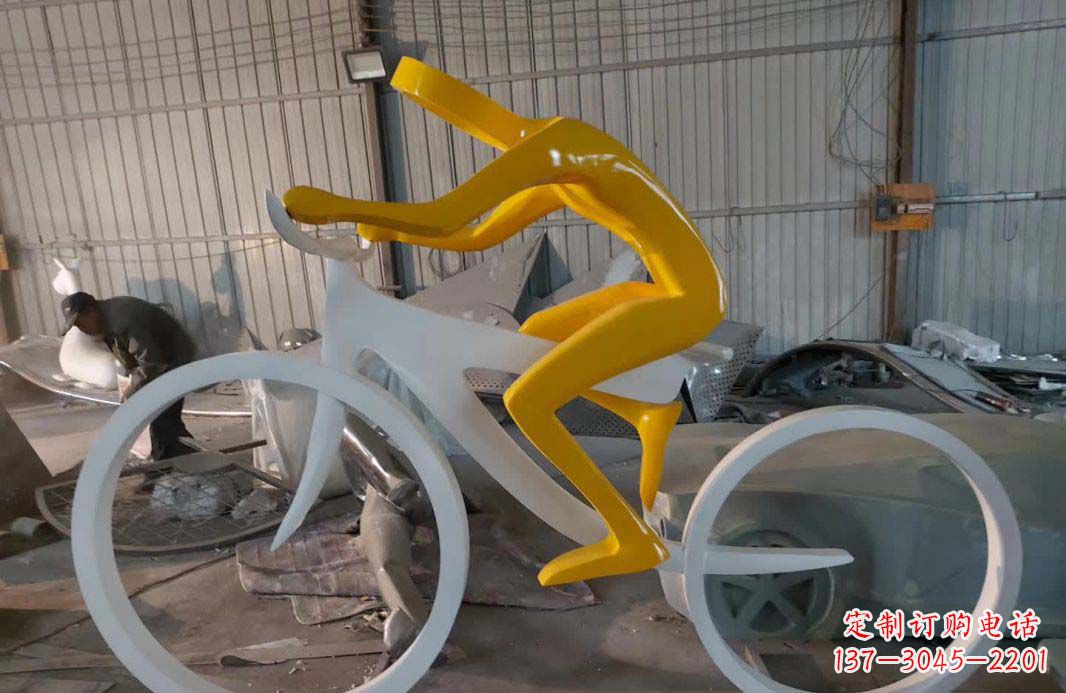 不锈钢骑单车景观雕塑