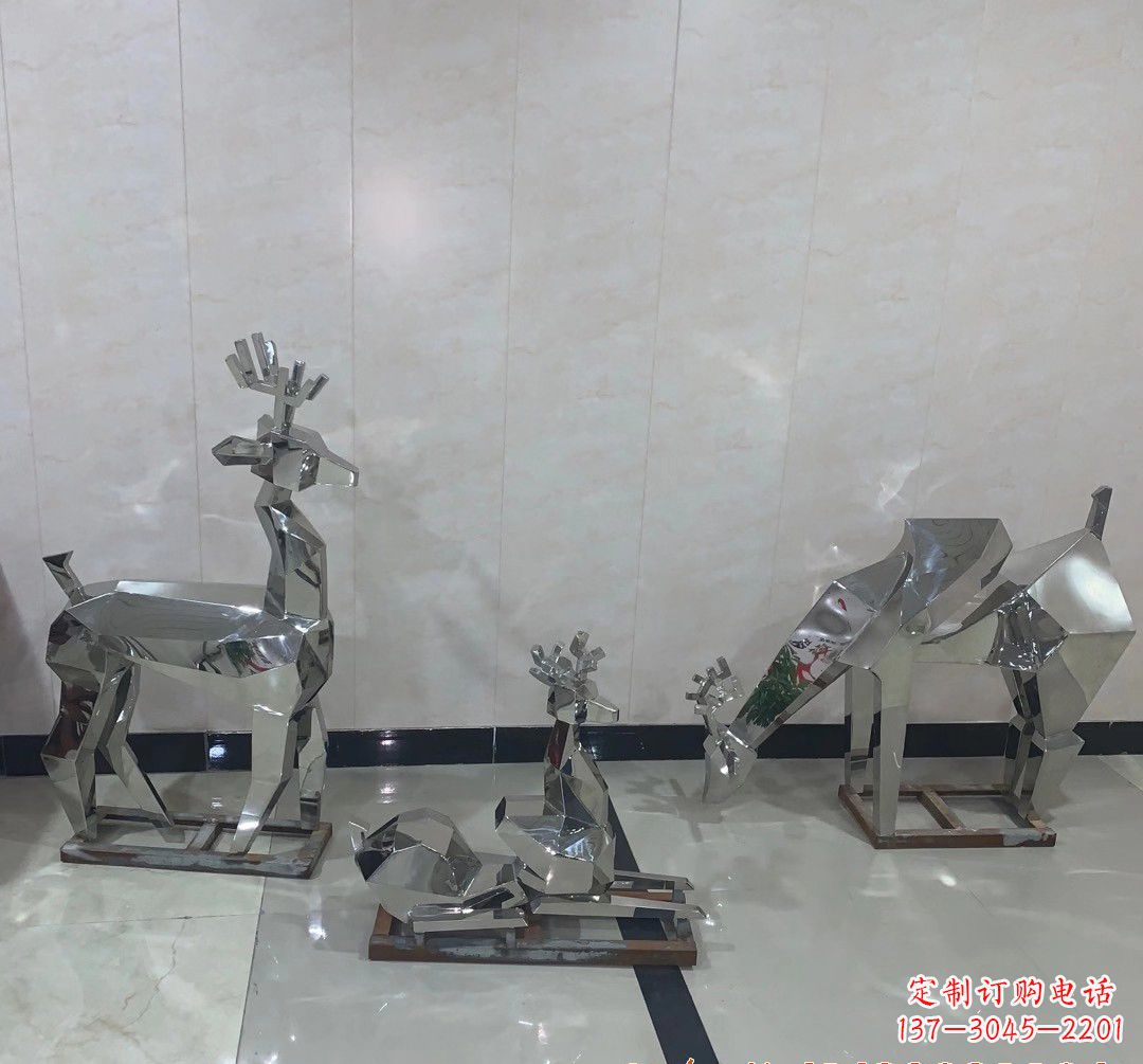 不锈钢切面鹿雕塑