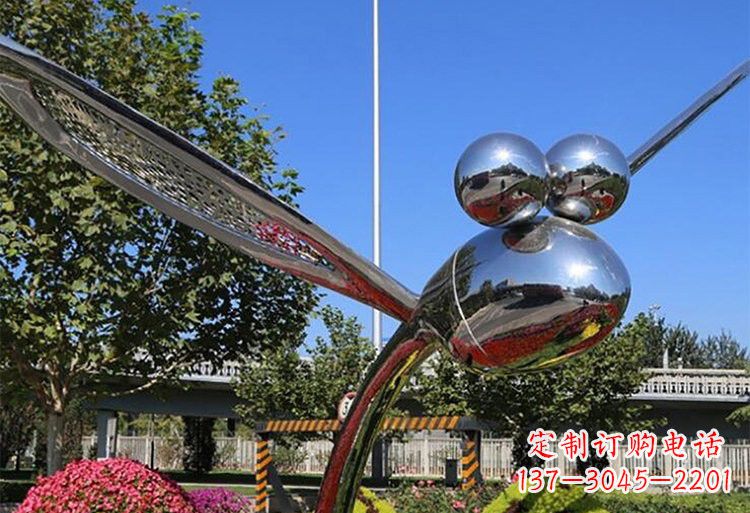 不锈钢蜻蜓雕塑