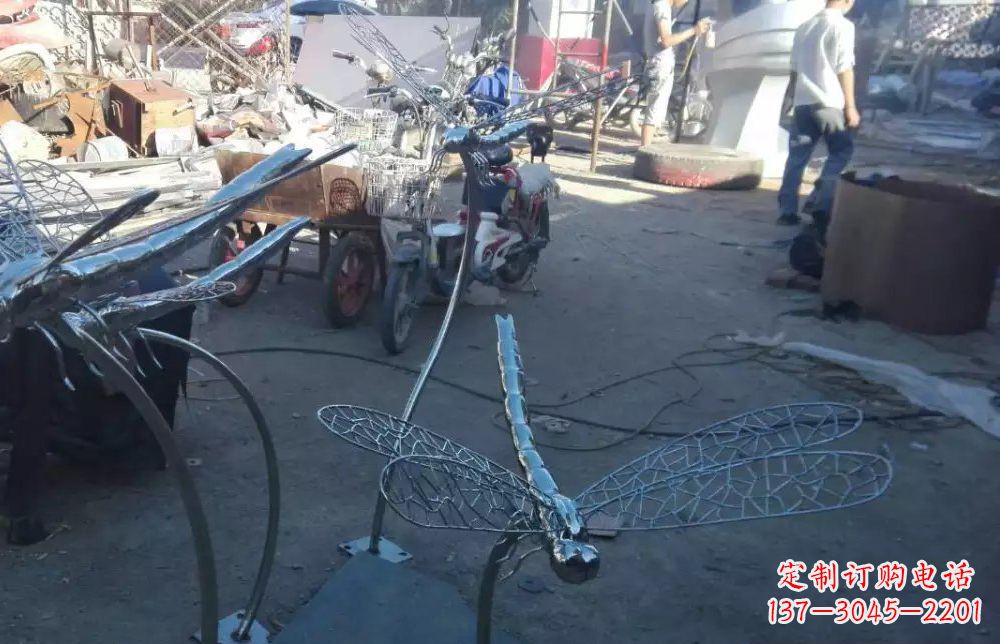 不锈钢蜻蜓景观雕塑