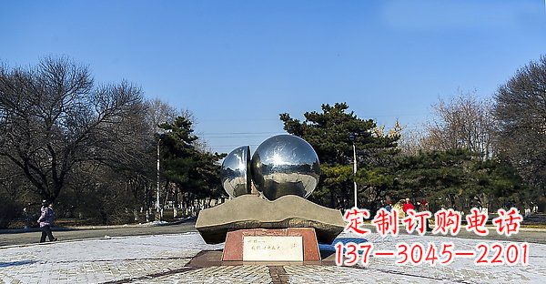 不锈钢球形抽象广场雕塑
