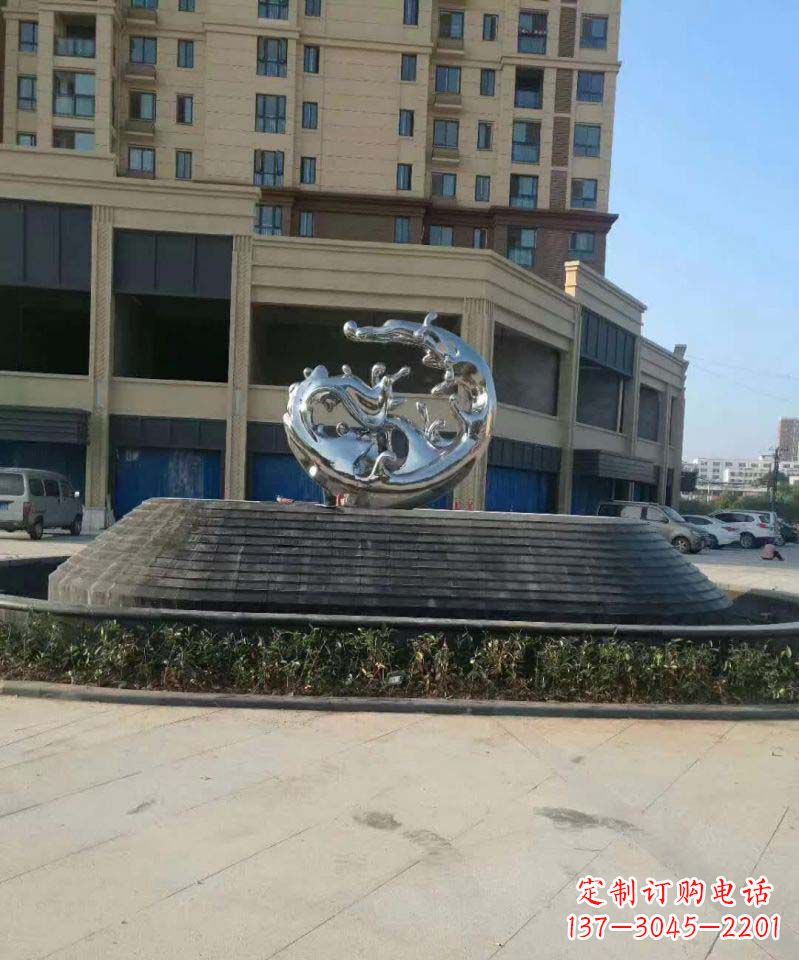 不锈钢商场门口景观雕塑