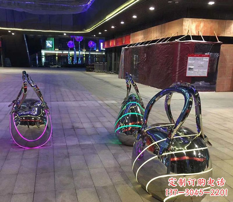 不锈钢手提包雕塑精美艺术品 不锈钢手提包雕塑精美艺术品
