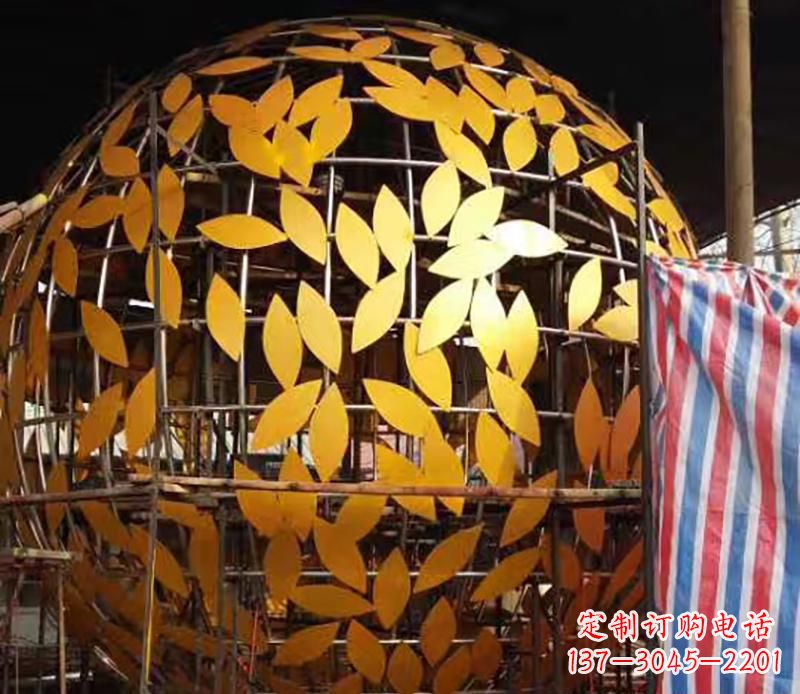 不锈钢树叶镂空球景观雕塑 不锈钢树叶镂空球景观雕塑