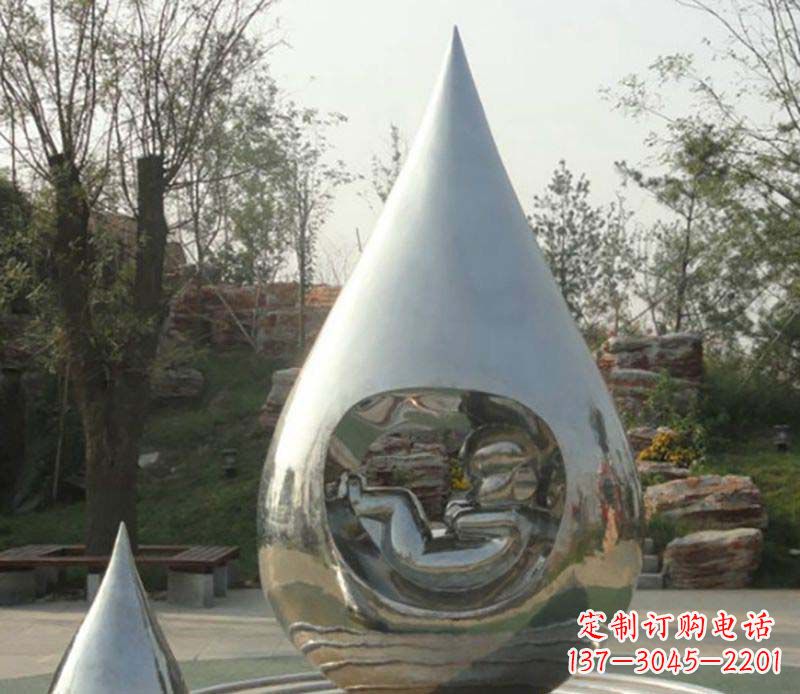 不锈钢水滴雕塑1