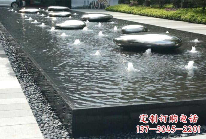 不锈钢水珠雕塑