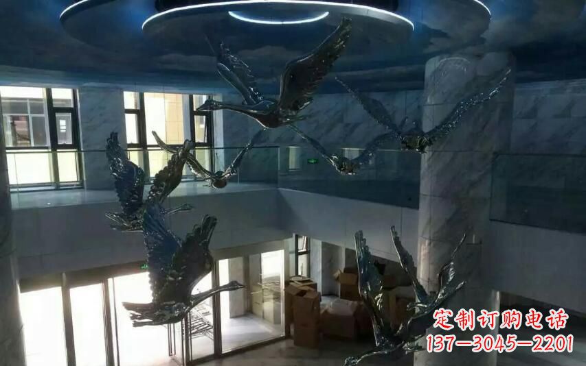 不锈钢天鹅雕塑赋予室内空间灵动之美 不锈钢天鹅雕塑赋予室内空间灵动之美