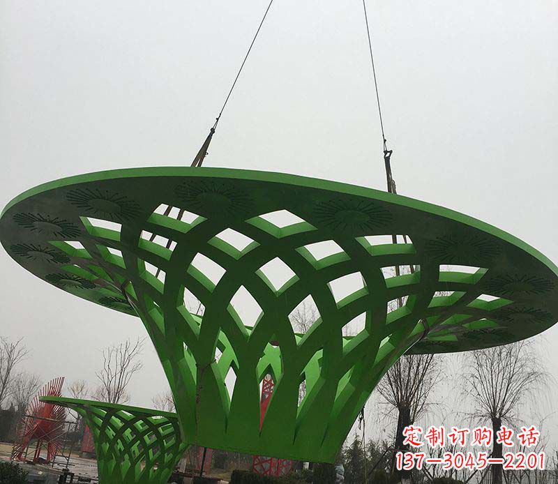 不锈钢网状造型雕塑