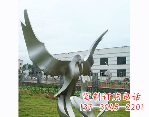 不锈钢喂食动物雕塑