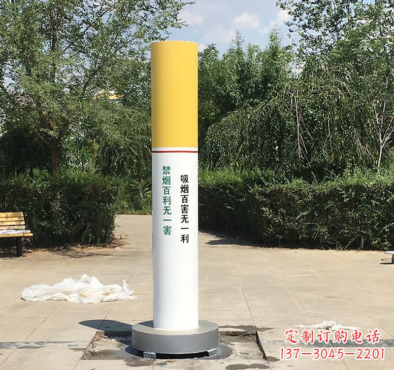 不锈钢吸烟主题雕塑
